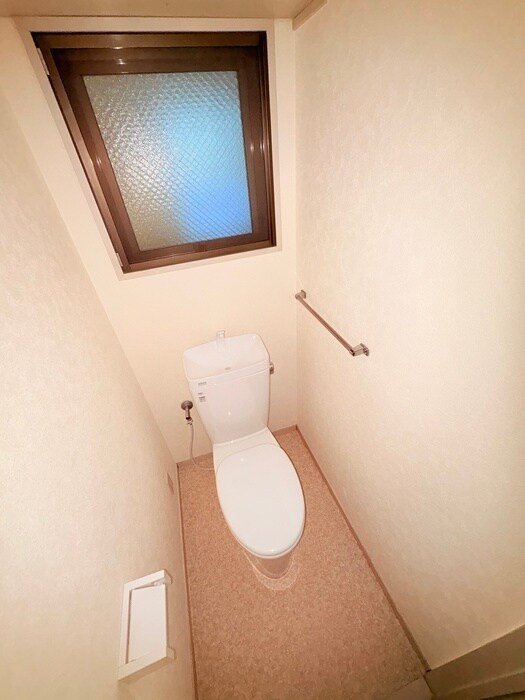 物件内観写真12　(トイレ)