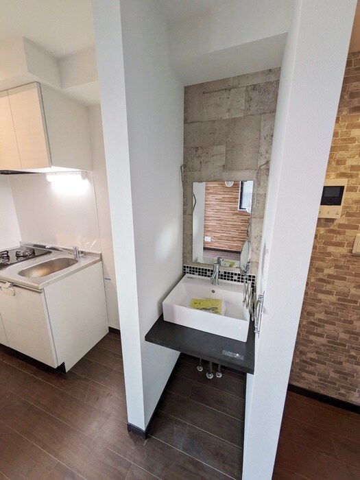 物件内観写真11　(洗面)