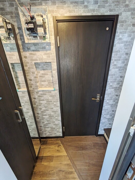 物件内観写真15　(玄関)