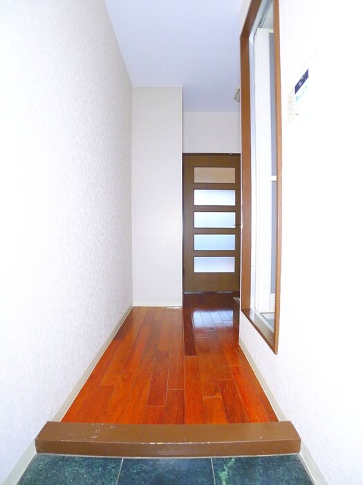 サンライズハイツの玄関