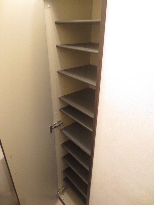 物件内観写真17　(靴箱)