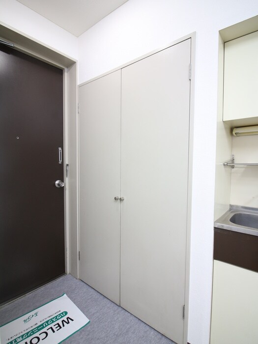 物件内観写真12　(収納)