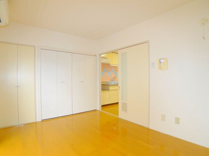 物件内観写真12　(居室)