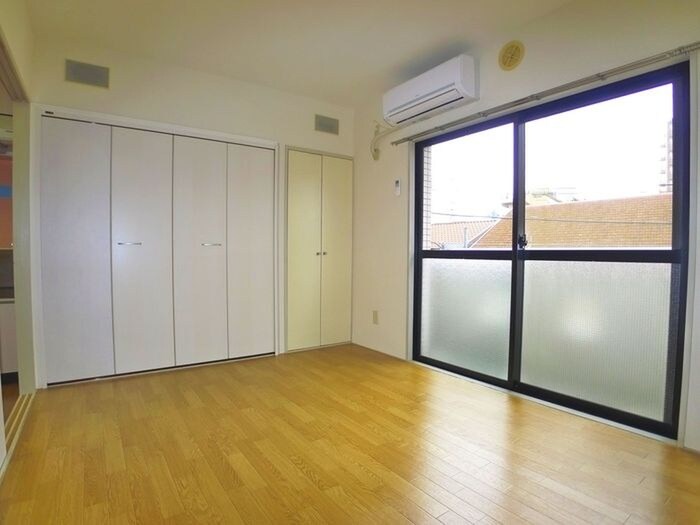 物件内観写真15　(室内からの展望)