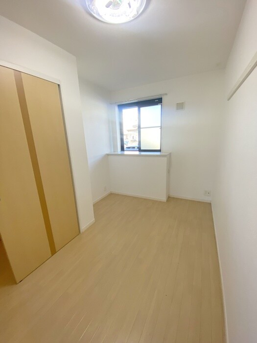 物件内観写真8　(居室)