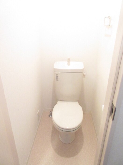 物件内観写真13　(トイレ)