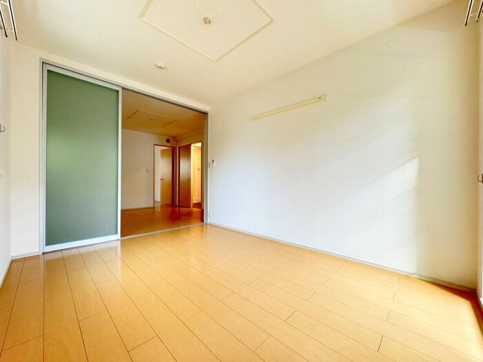 物件内観写真17　(室内からの展望)