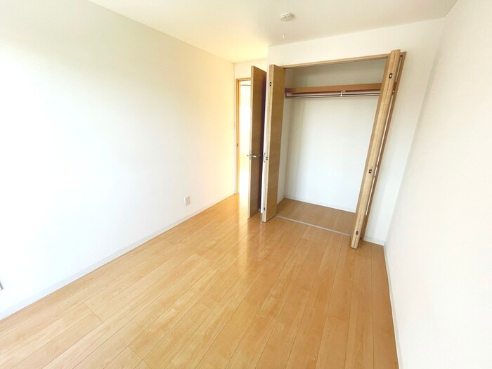 物件内観写真13　(収納)