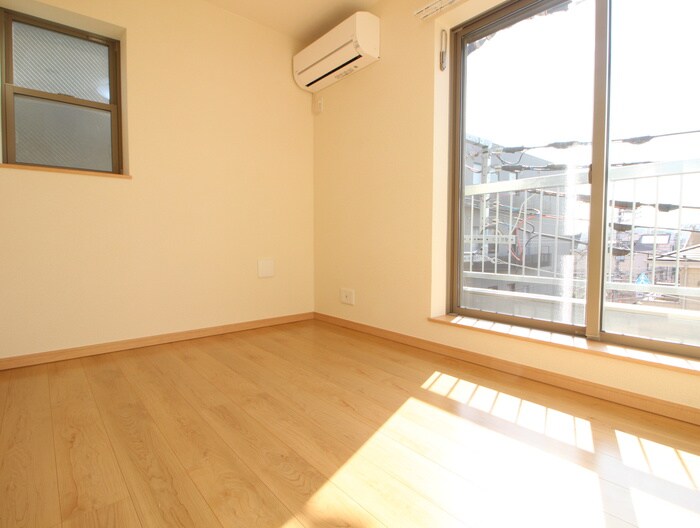 物件内観写真10　(居室)