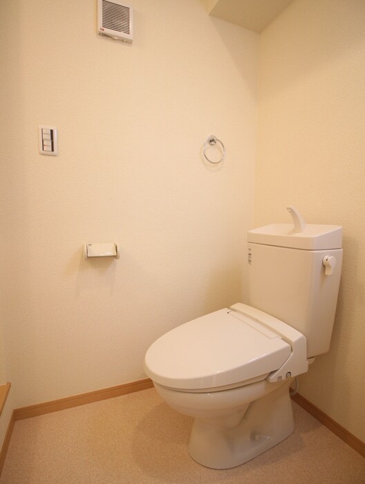 物件内観写真16　(トイレ)