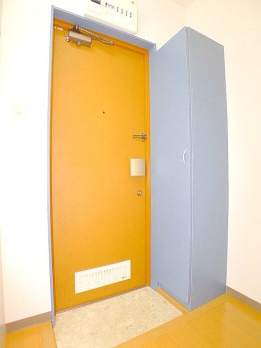 物件内観写真7　(玄関)