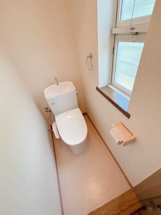 物件内観写真12　(トイレ)