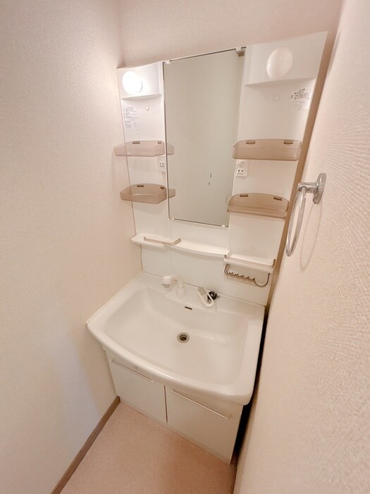 物件内観写真13　(洗面)