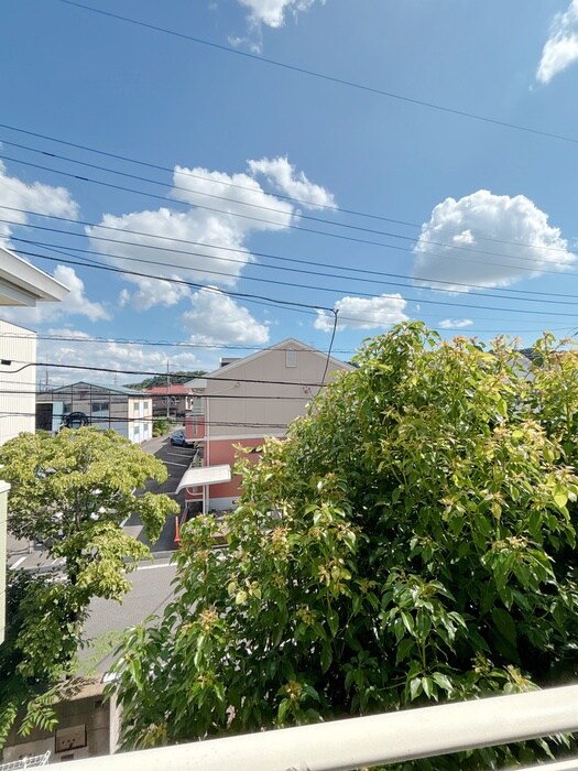 物件内観写真16　(室内からの展望)