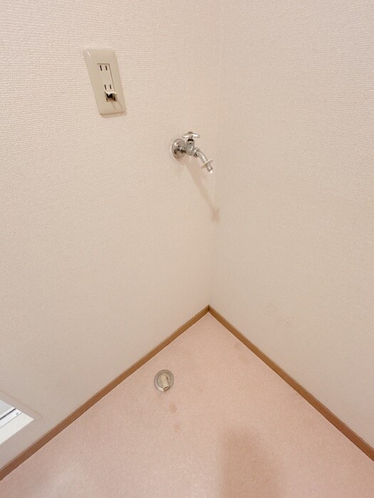 物件内観写真19　(洗濯機置場)