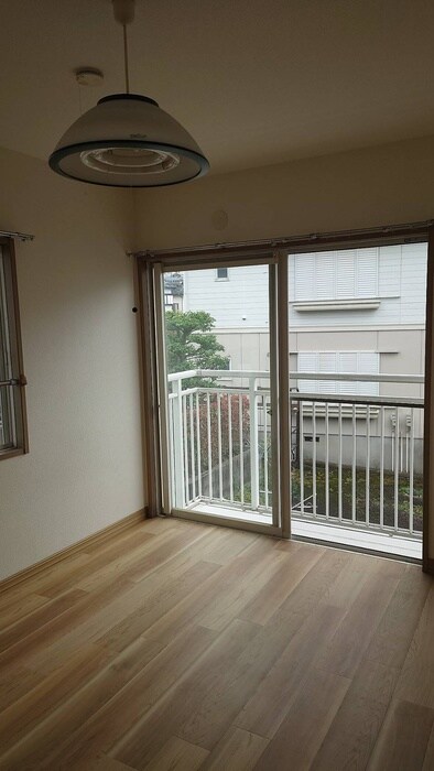 物件内観写真10　(居室)