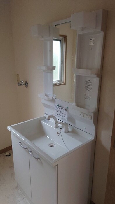 物件内観写真15　(洗面)