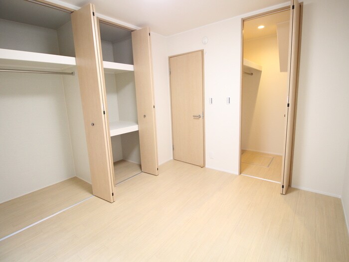 物件内観写真13　(居室)