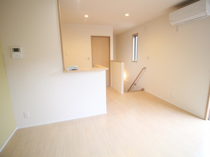 物件内観写真16　(居室)