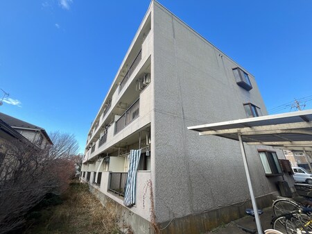 ファーストマンション外観写真