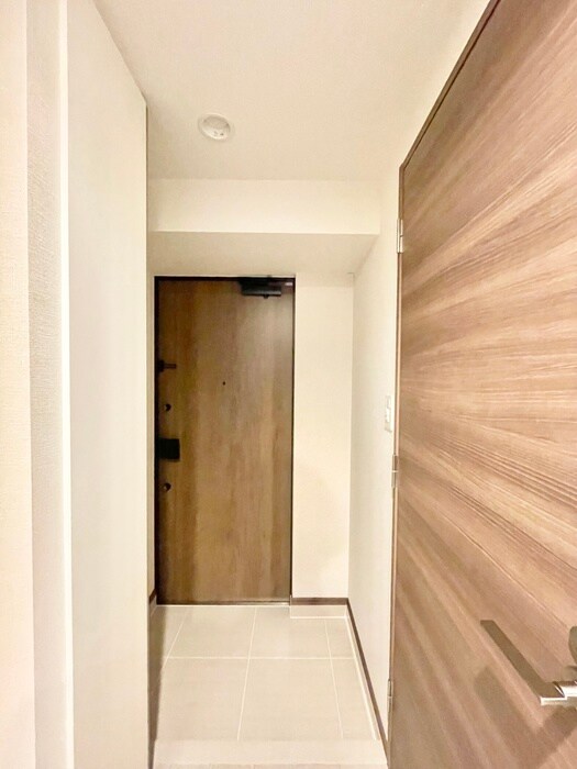 物件内観写真17　(玄関)