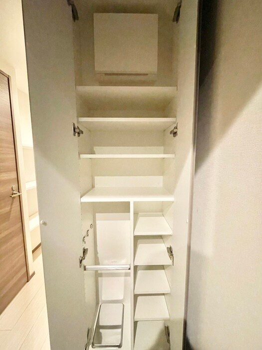 物件内観写真18　(靴箱)