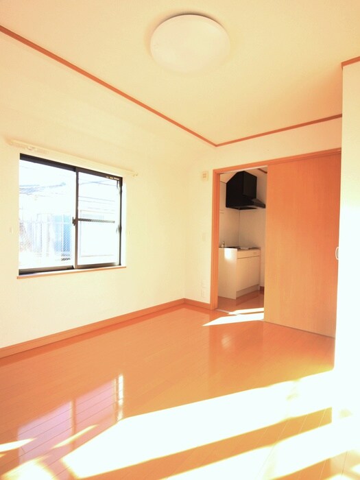 物件内観写真8　(居室)