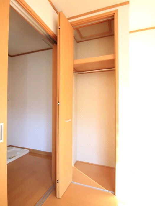 物件内観写真10　(収納)