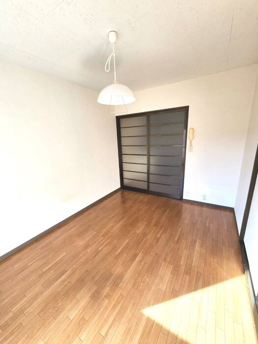 物件内観写真19　(居室)