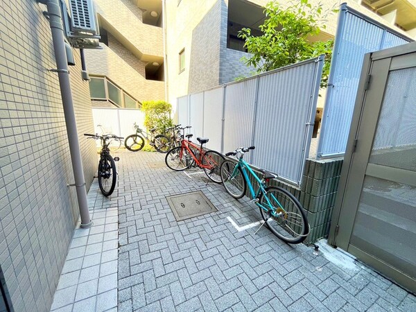 駐輪場