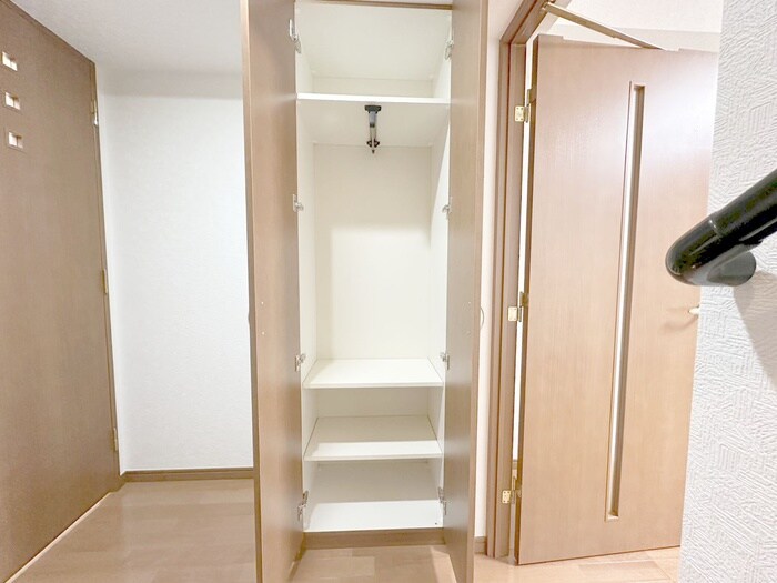 物件内観写真11　(収納)