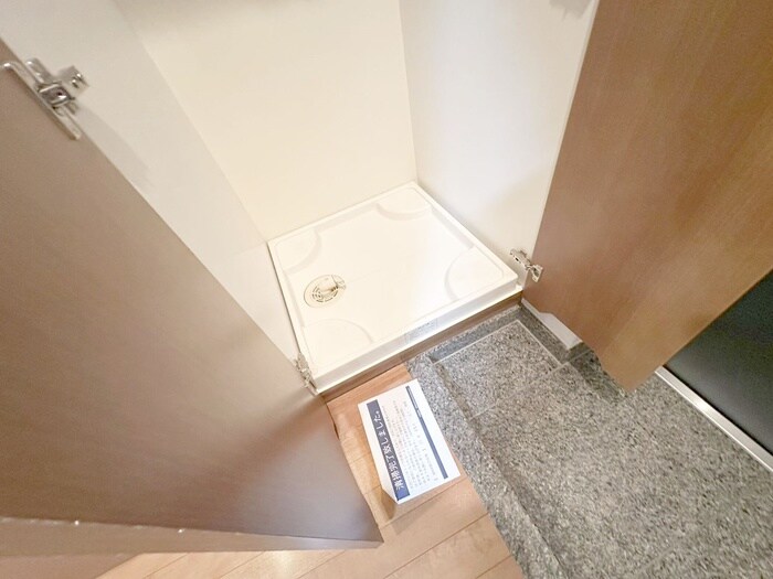 物件内観写真19　(洗濯機置場)