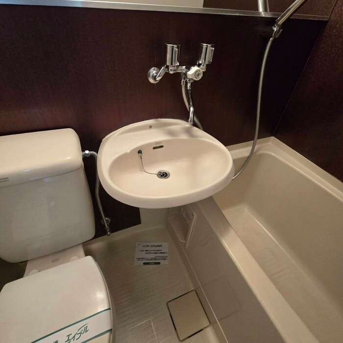 物件内観写真11　(洗面)