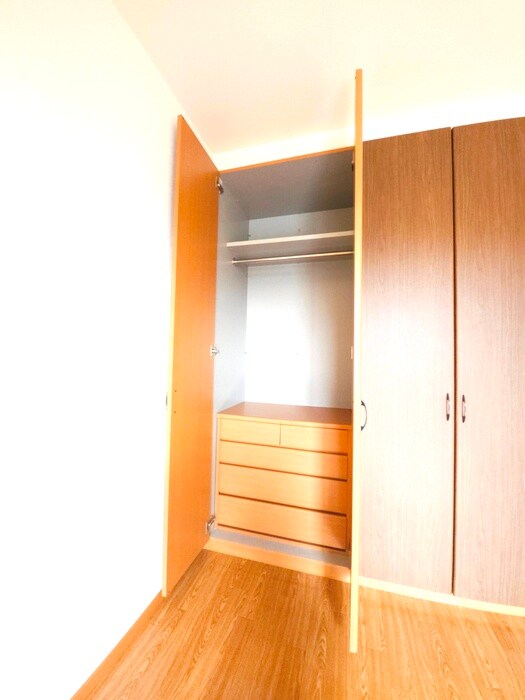物件内観写真15　(収納)