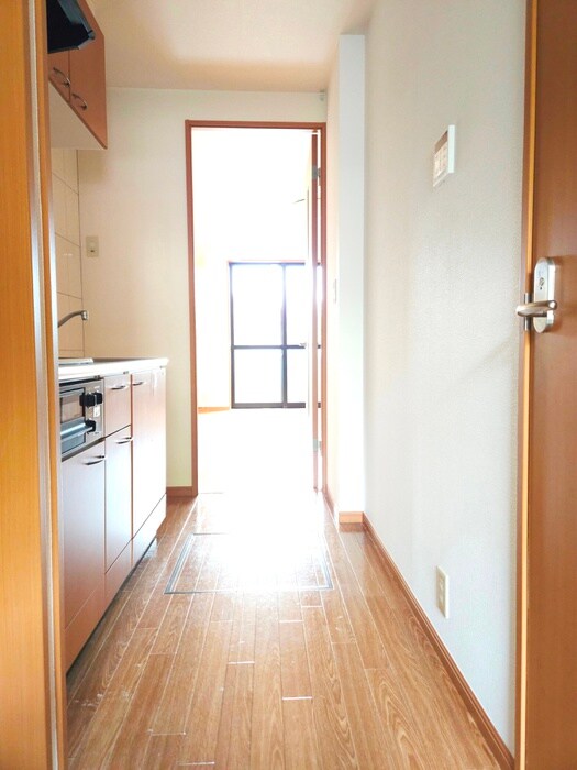 物件内観写真18　(廊下)