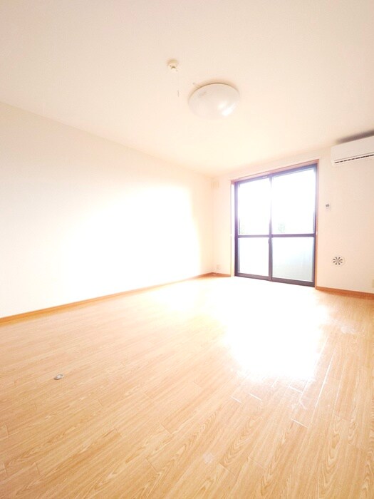 物件内観写真21　(居室)