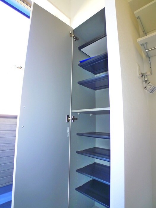 物件内観写真10　(靴箱)