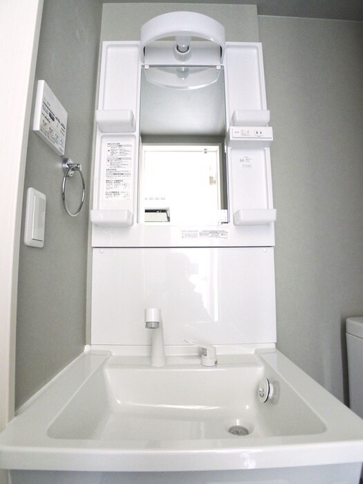 物件内観写真13　(洗面)