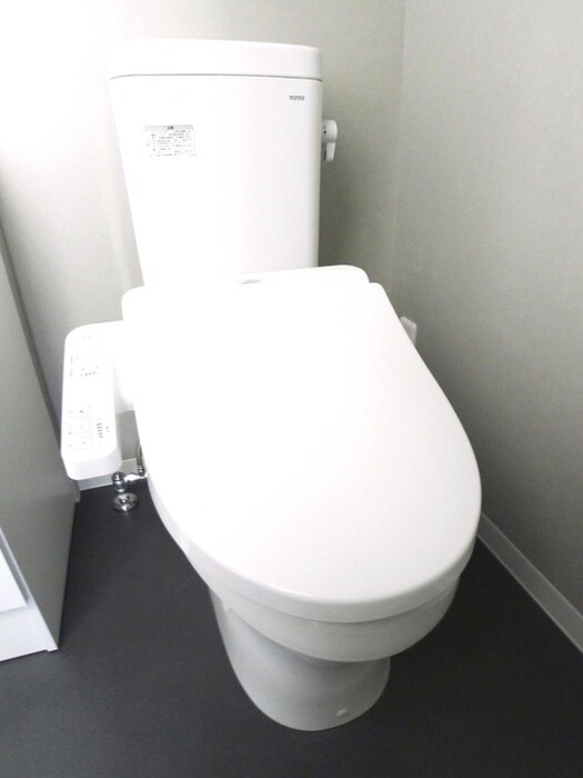 物件内観写真15　(トイレ)