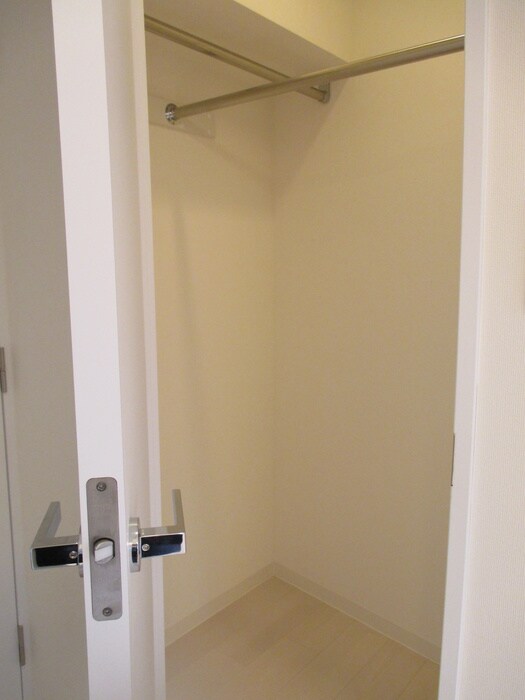 物件内観写真13　(収納)