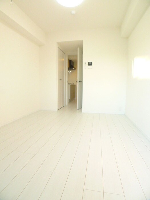 物件内観写真9　(玄関)