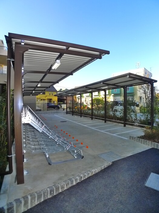 物件外観写真5　(駐輪場)