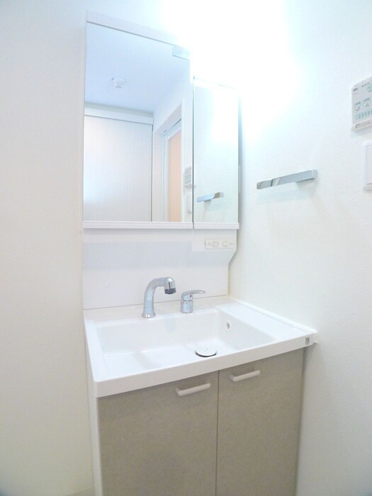 物件内観写真12　(洗面)