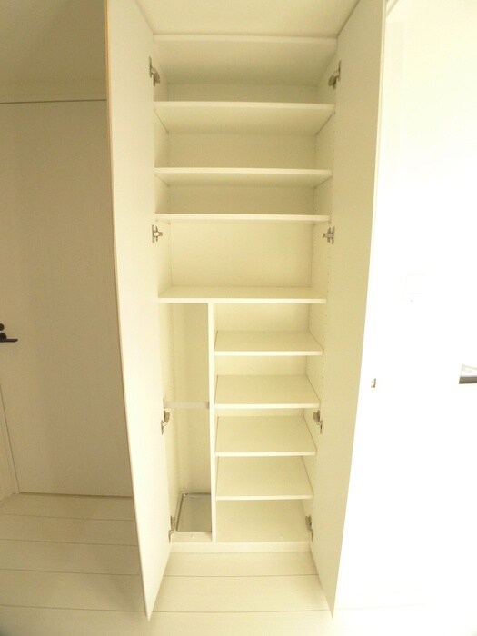 物件内観写真15　(靴箱)