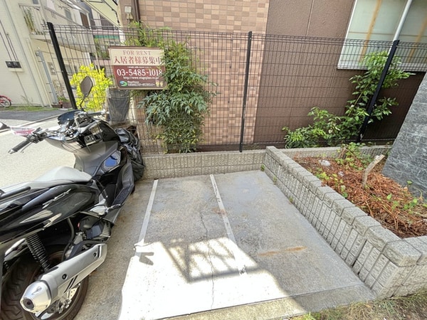 バイク置き場