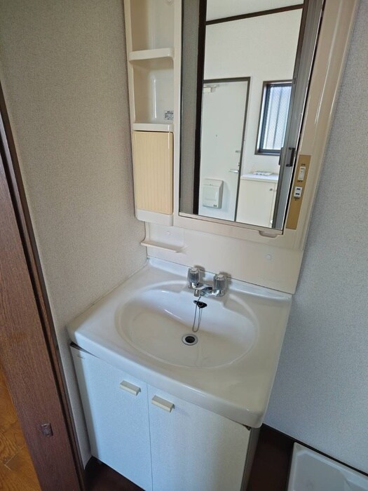 物件内観写真9　(洗面)