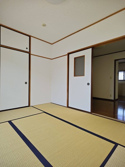 物件内観写真15　(居室)