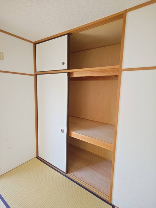 物件内観写真16　(収納)