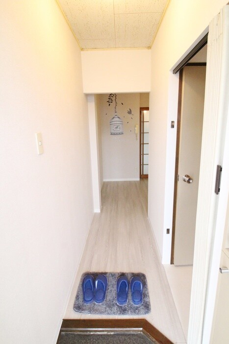ロイヤルエステート山田の玄関