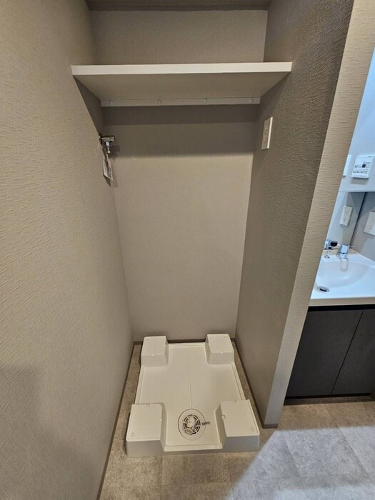 物件内観写真15　(洗濯機置場)